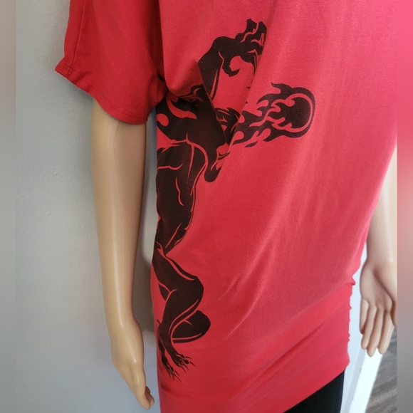 MOCO LOS ANGELES RED FIREBALL WHISKY SHORT SLEEVE LONG SHIRT/DRESS - Picture 3 of 9